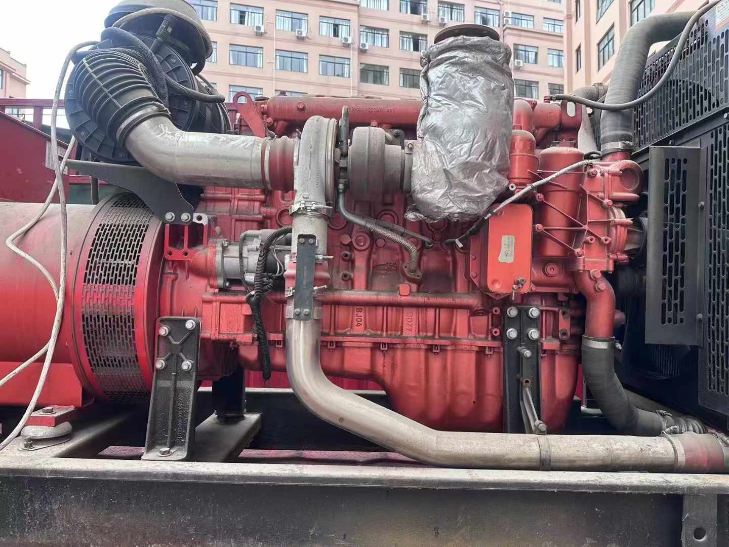 洛南如何选择适合 600kW 柴油发电机组的过载保护器？